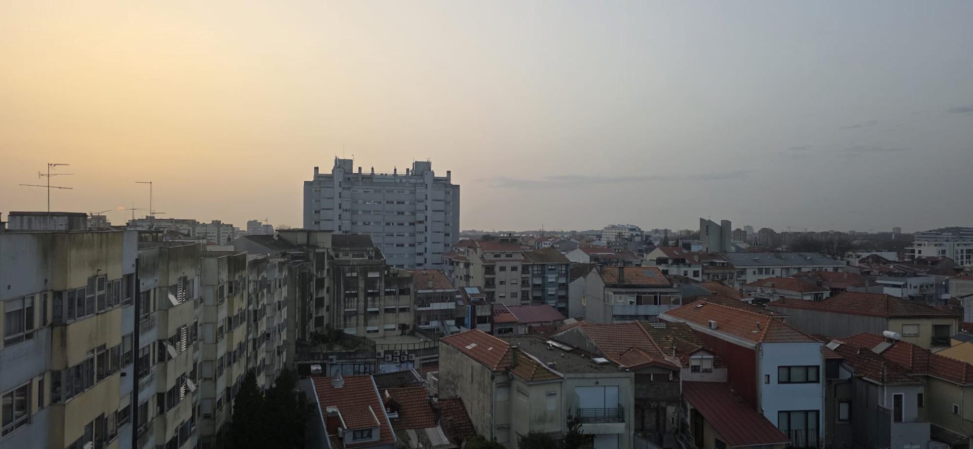 Descobre esta apartamento T2 com vista mar.