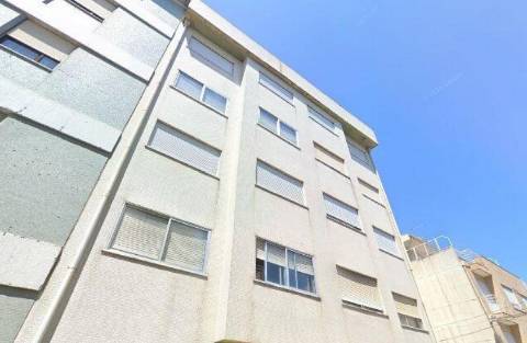 Descobre esta apartamento T2 com vista mar.