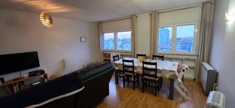 Descobre esta apartamento T2 com vista mar.