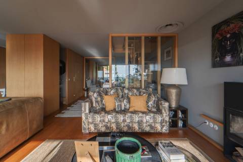 Penthouse T2 Exclusiva na Foz: Terraço Jardim de 400m2 e Vista Mar  Apartamento Recuado na Rua Marechal Saldanha