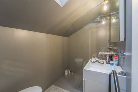 Penthouse T2 Exclusiva na Foz: Terraço Jardim de 400m2 e Vista Mar  Apartamento Recuado na Rua Marechal Saldanha