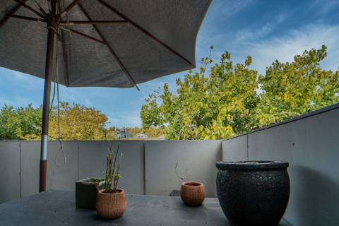 Penthouse T2 Exclusiva na Foz: Terraço Jardim de 400m2 e Vista Mar  Apartamento Recuado na Rua Marechal Saldanha