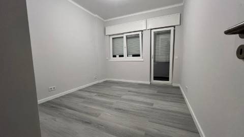 Remodelado a estrear | Portimão | T3 | 2 WC's | 2 varandas | Vista mar 