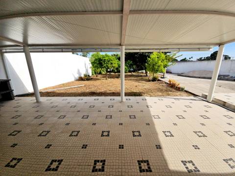 CARTAXO | MORADIA ISOLADA | T2 | SÓTÃO l LAVANDARIA | CHURRAQUEIRA | ANEXO | TERRENO | ESPAÇO PARA CRESCER